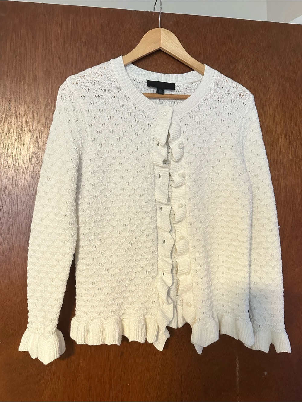 ZARA Ruffle White Cardigan - Picture 2 of 5